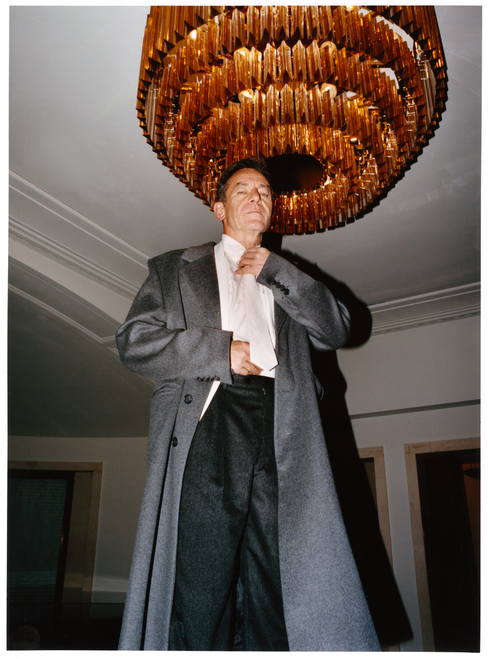 251127_GQ Hype Jason Isaacs 01_07